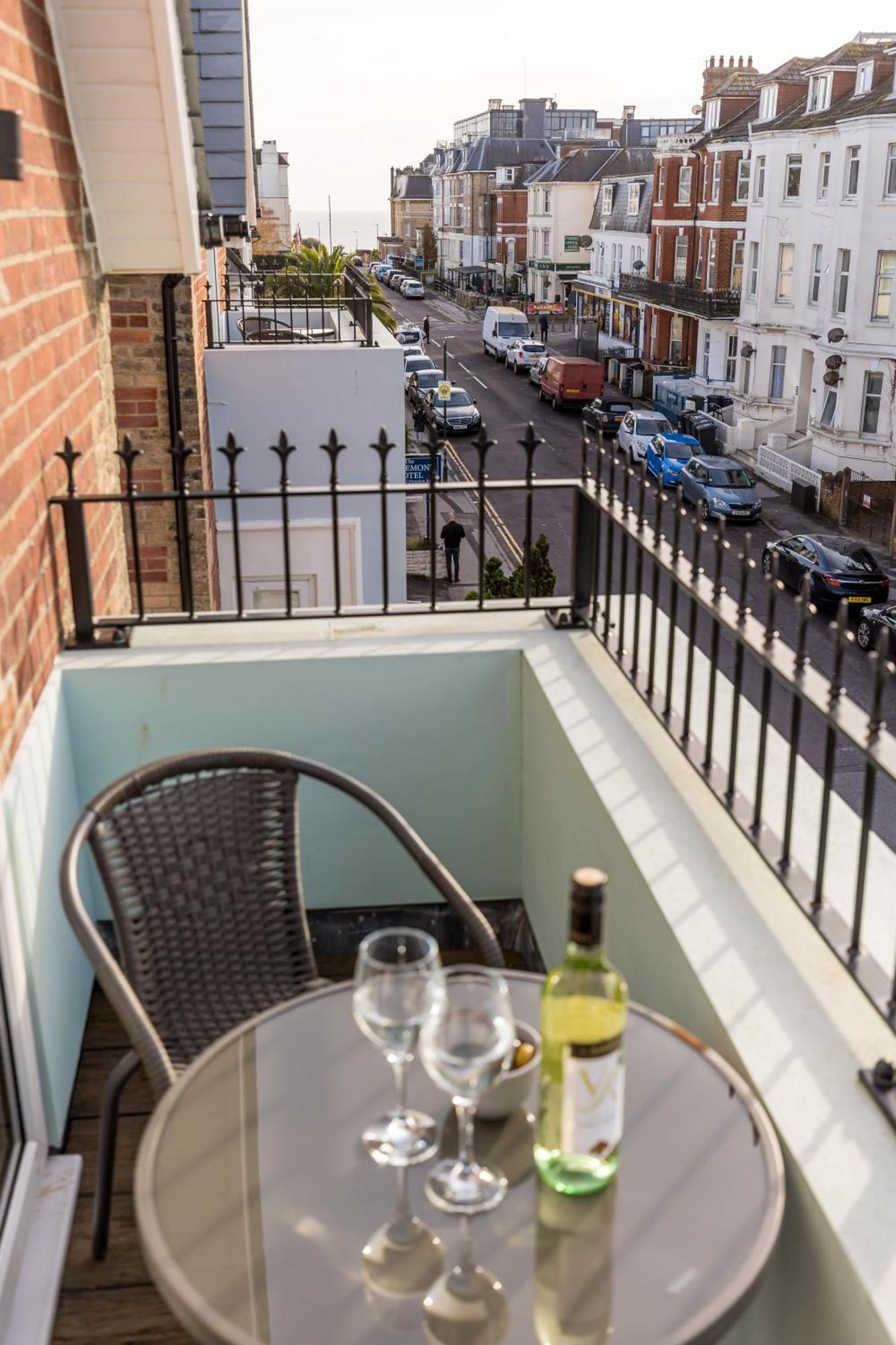 Apartament Sea Breeze - Pebbles Bournemouth Zewnętrze zdjęcie